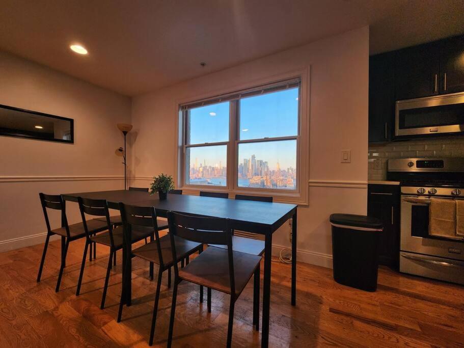 Luxurious 2 Bed ! Mins To Nyc! Διαμέρισμα Union City Εξωτερικό φωτογραφία