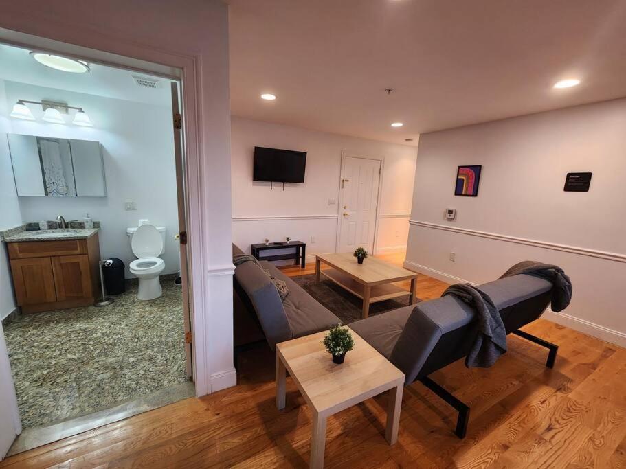 Luxurious 2 Bed ! Mins To Nyc! Διαμέρισμα Union City Εξωτερικό φωτογραφία
