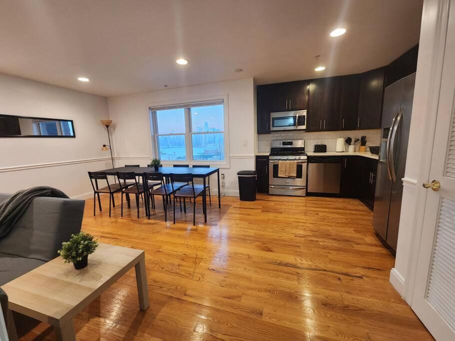 Luxurious 2 Bed ! Mins To Nyc! Διαμέρισμα Union City Εξωτερικό φωτογραφία