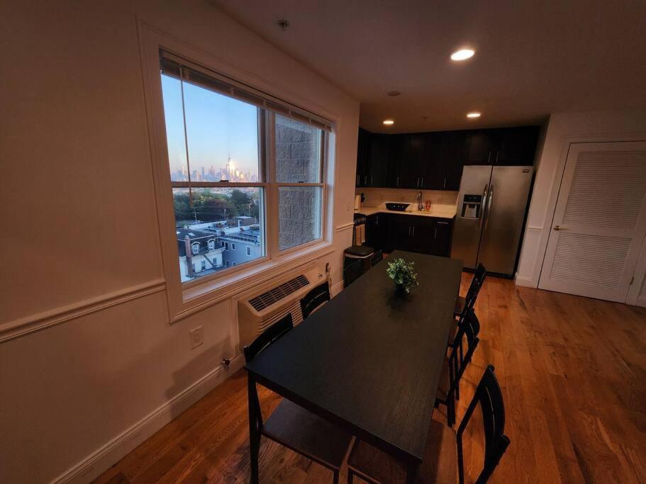 Luxurious 2 Bed ! Mins To Nyc! Διαμέρισμα Union City Εξωτερικό φωτογραφία